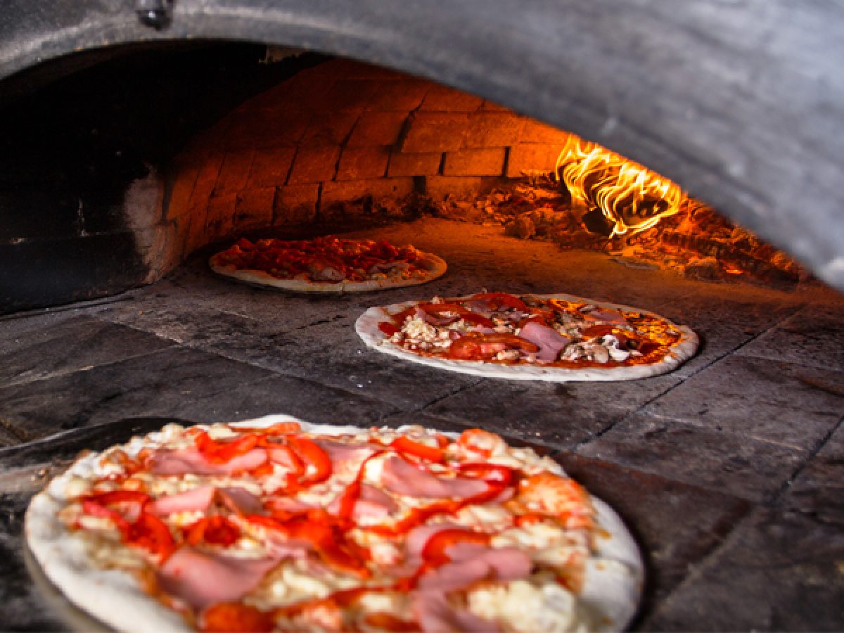 pizzeria And Love Have 4 Things In Common